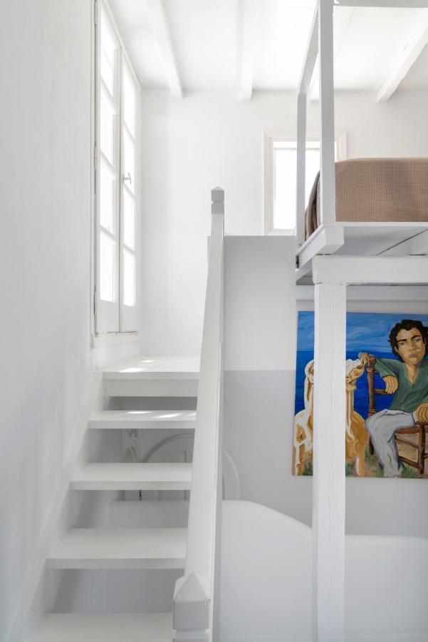 Mymykonos I *